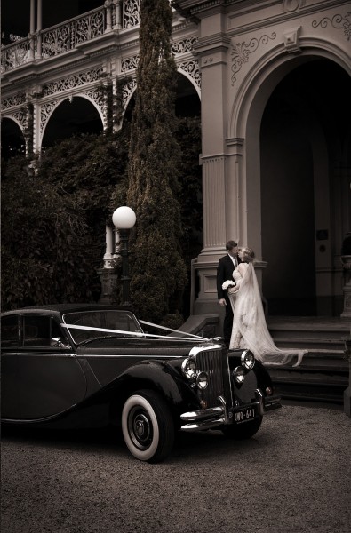 serendipity_photography_melbourne_rupertswood_robyn_arches 2000