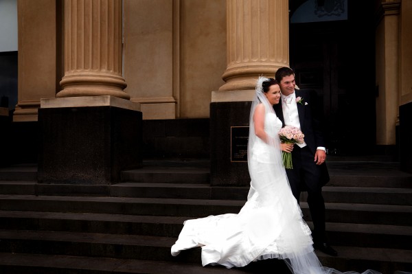 serendipity_photography_melbourne_southmelb_townhall_kayla_columns
